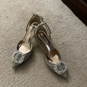 Badgley Mischka Women's Silver Heels, Size 9